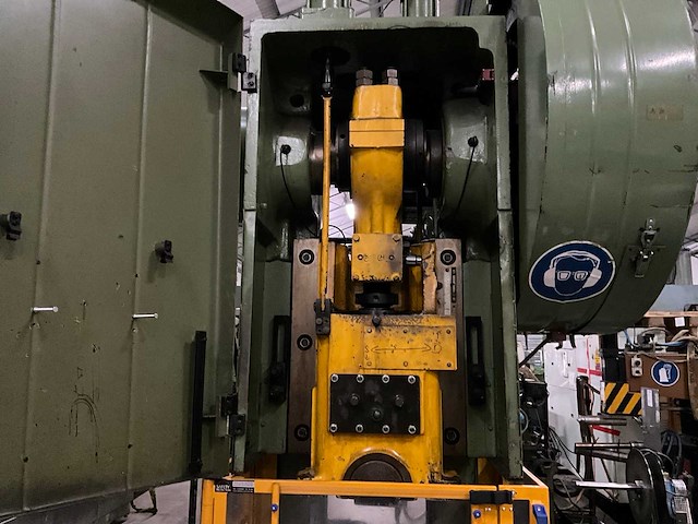 Stankoimport 60t excentrieke pers - afbeelding 9 van  12