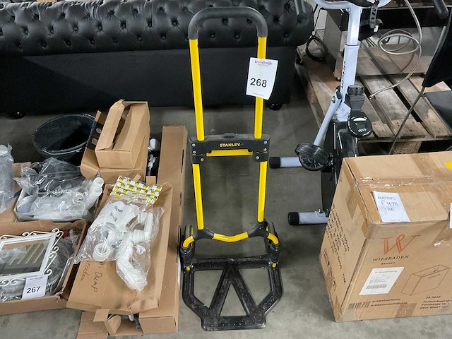 Stanley - inklapbare - steekwagen - afbeelding 1 van  2