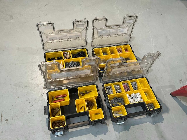 Stanley assortimentskoffer (4x) - afbeelding 1 van  7