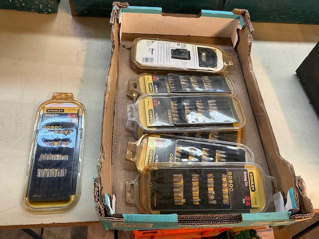 Stanley bitssets 24 delig (10x) - afbeelding 1 van  1