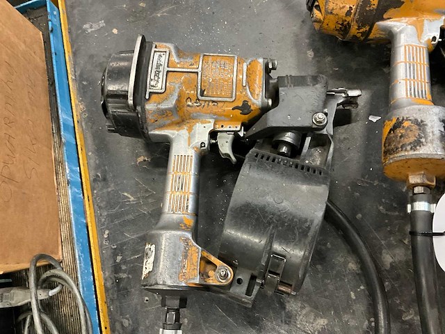 Stanley / bostitch pneumatische tackers (2x) - afbeelding 3 van  5