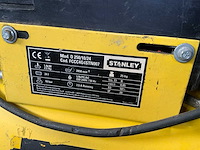 Stanley d250/10/24 luchtcompressor - afbeelding 3 van  3