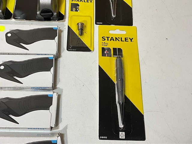 Stanley dewalt diverse handgereedschappen (25x) - afbeelding 12 van  13
