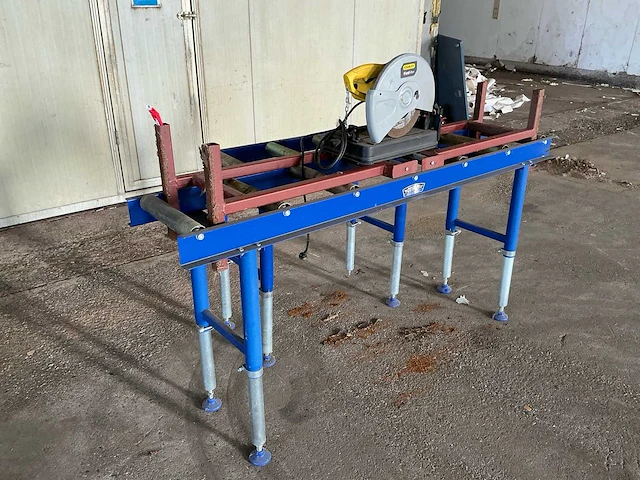 Stanley fatmax fme700 metaal-afkortzaag met 2 rollenbanen - afbeelding 7 van  14