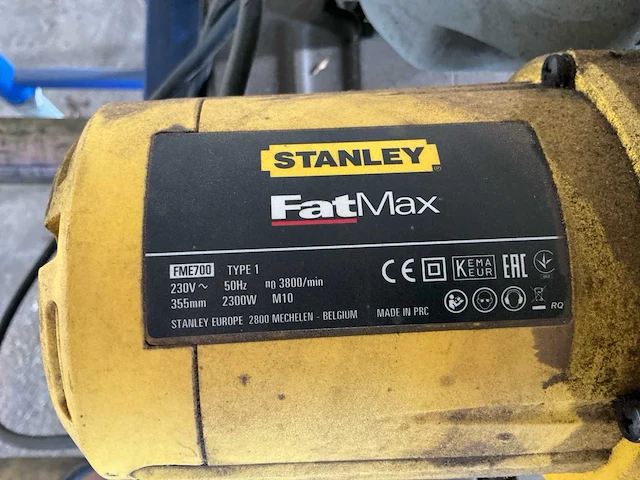 Stanley fatmax fme700 metaal-afkortzaag met 2 rollenbanen - afbeelding 11 van  14
