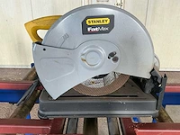 Stanley fatmax fme700 metaal-afkortzaag met 2 rollenbanen - afbeelding 12 van  14