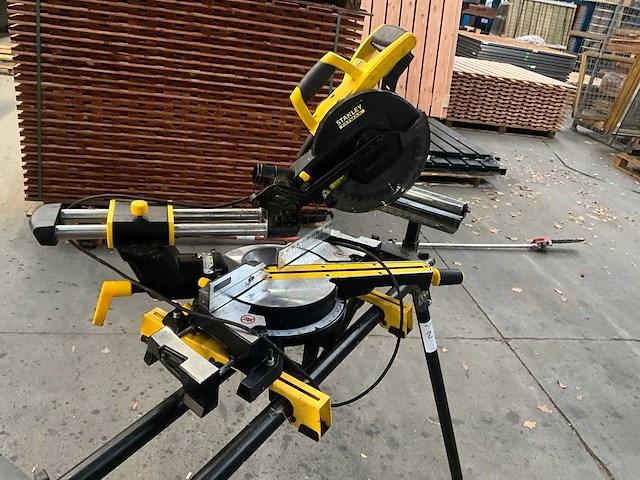 Stanley fatmax fme721 (type 1) afkortzaag - afbeelding 4 van  8