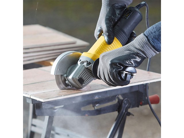 Stanley fmeg220k fatmax haakse slijper 125mm 850w in koffer - afbeelding 2 van  5