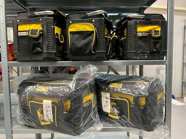 Stanley gereedschapskoffer (5x) - afbeelding 1 van  4