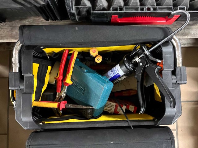 Stanley koffers met divers gereedschap (3x) - afbeelding 4 van  4