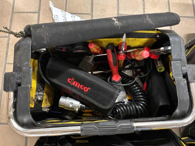 Stanley koffers met divers gereedschap (4x) - afbeelding 4 van  4