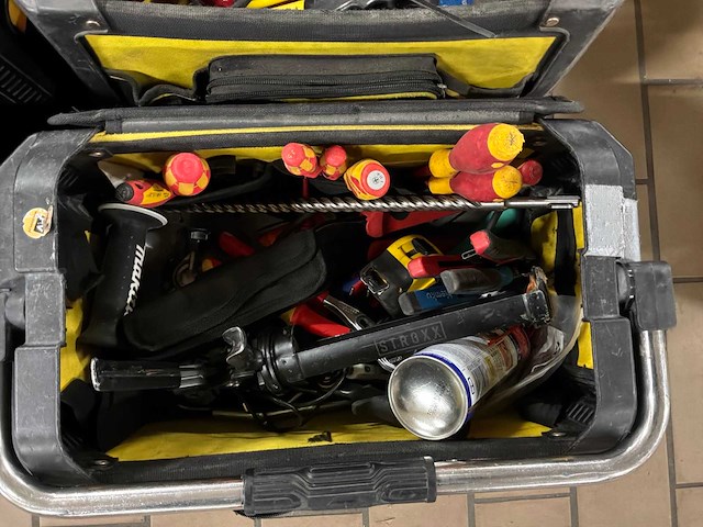 Stanley koffers met divers gereedschap (6x) - afbeelding 2 van  7