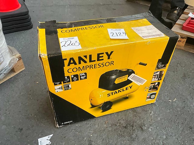 Stanley luchtcompressor - afbeelding 1 van  4