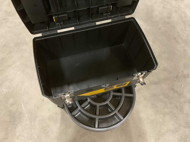 Stanley mobile work center (18603+13010) gereedschapstrolley set - afbeelding 9 van  11