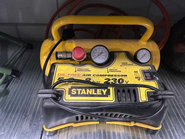 Stanley oil-free luchtcompressor - afbeelding 2 van  2