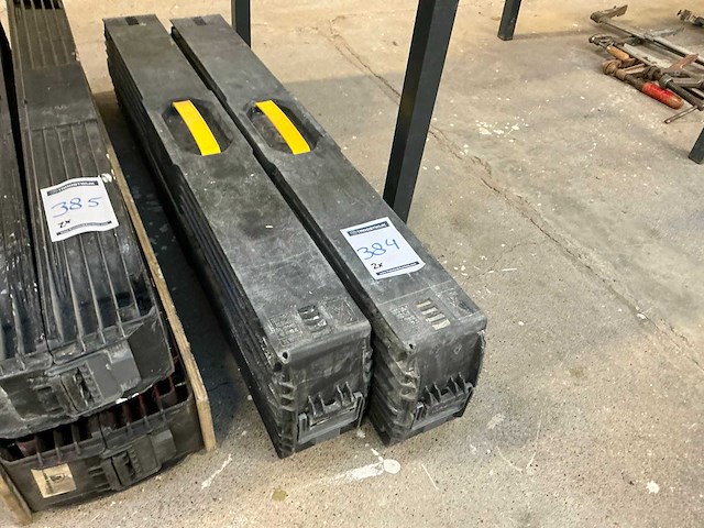 Stanley opvouwbare schraag (2x) - afbeelding 1 van  2