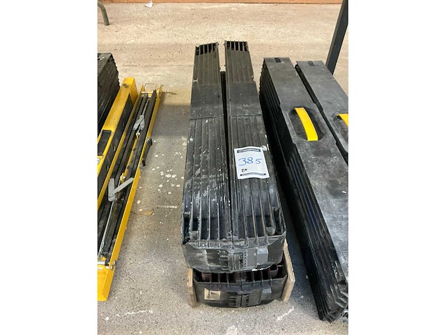 Stanley opvouwbare schraag (2x) - afbeelding 2 van  2