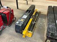 Stanley opvouwbare schraag (2x) - afbeelding 1 van  2