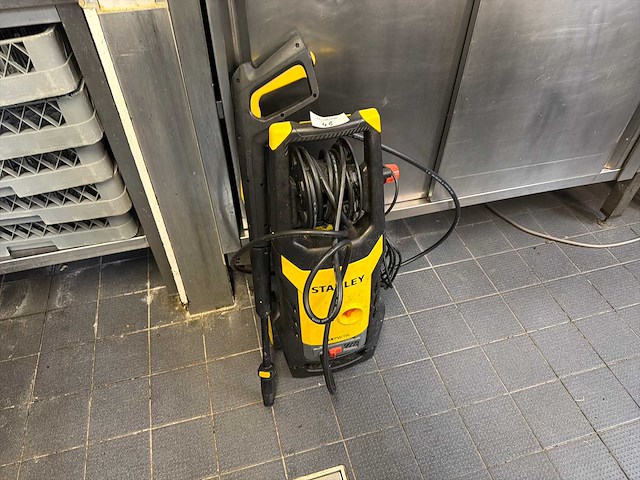 Stanley sxpw19b hogedrukreiniger - afbeelding 1 van  3