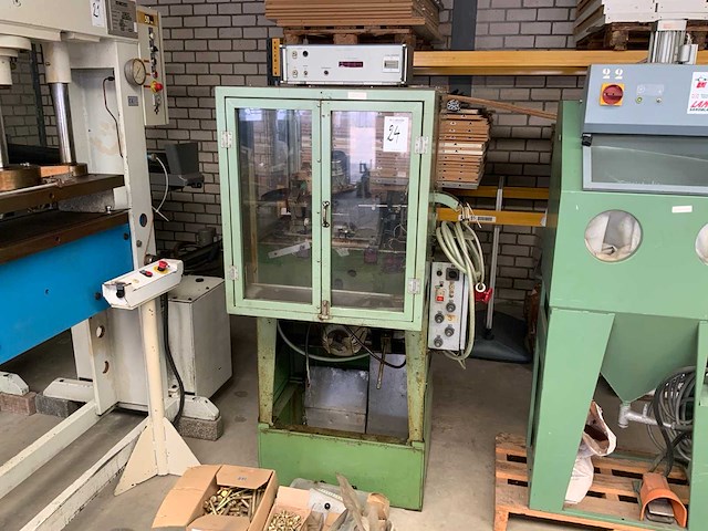Stansmachine - afbeelding 1 van  2