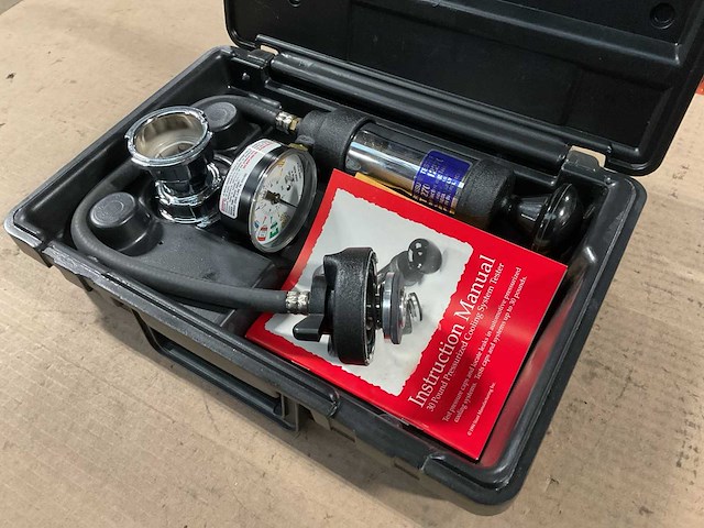 Stant st270 cooling system pressure tester - afbeelding 1 van  4