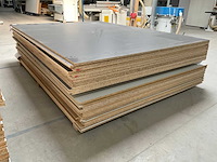 Stapel spaanplaten en mdf - afbeelding 2 van  4