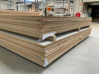 Stapel spaanplaten en mdf - afbeelding 4 van  4