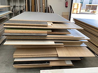 Stapel spaanplaten - afbeelding 3 van  3