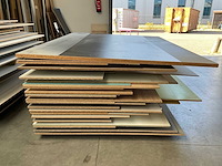 Stapel spaanplaten - afbeelding 3 van  3