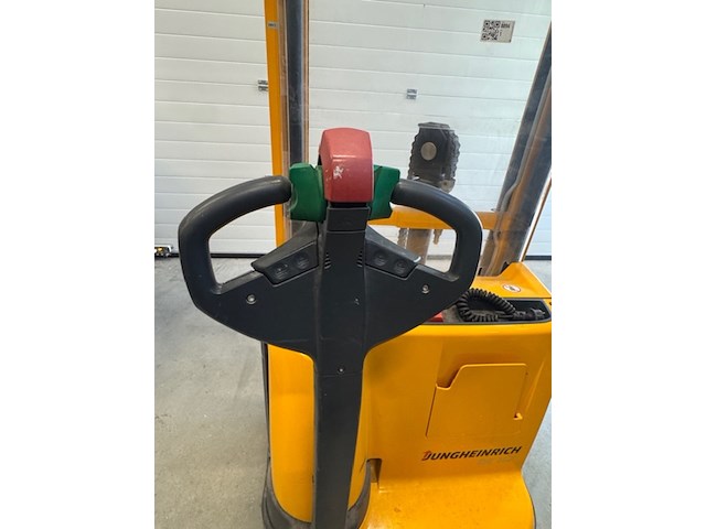 Stapelaar jungheinrich, ejc112, geel - afbeelding 7 van  12