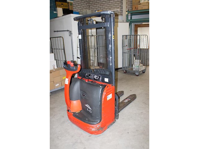 Stapelaar linde l10. draaiuren 701 uur. hefhoogte 300 cm. maximale last 1000 kg. - afbeelding 2 van  8