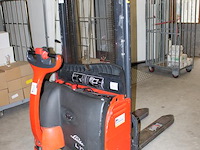 Stapelaar linde l10. draaiuren 701 uur. hefhoogte 300 cm. maximale last 1000 kg. - afbeelding 2 van  8