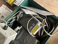 Stapelbak met schakelkast en divers - afbeelding 1 van  2