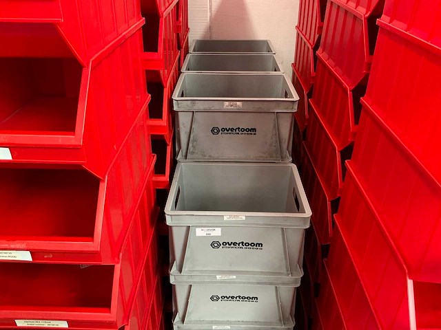 Stapelbakken met 2 hondjes (19x) - afbeelding 1 van  2