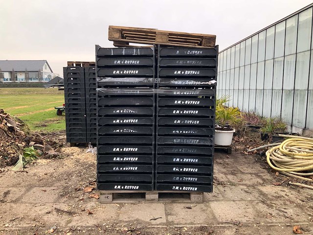 Stapelbare kunststof planten/zaaibak 250x - afbeelding 1 van  3