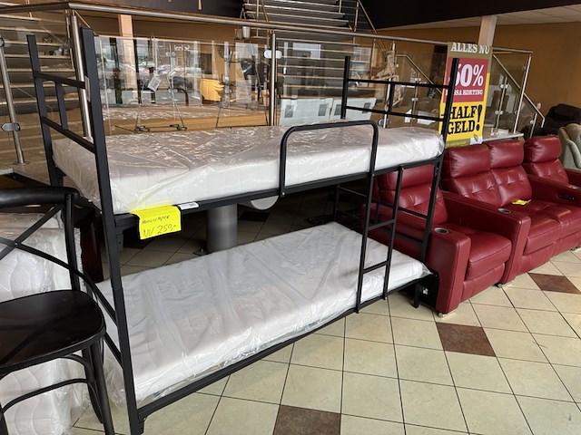 Stapelbed, zwart metaal - afbeelding 1 van  1