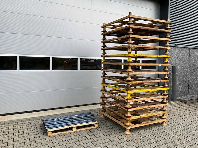 Stapeljuk (13x) - afbeelding 1 van  8