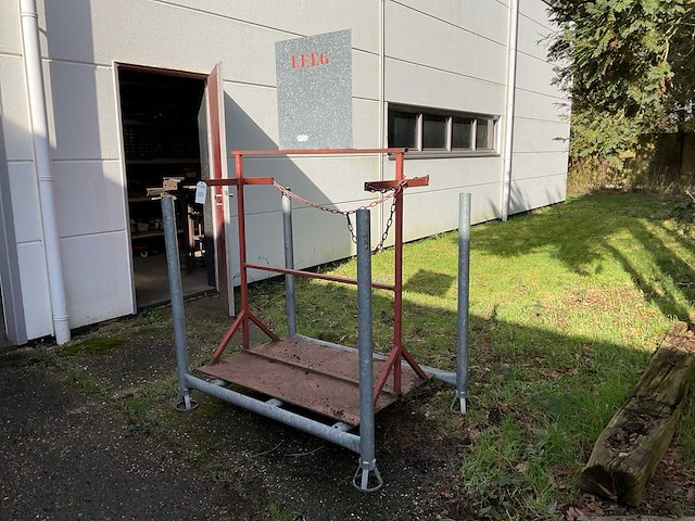 Stapeljuk - afbeelding 2 van  2