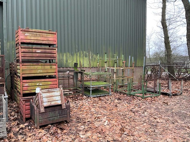 Stapeljukken en stapelbakken (34x) - afbeelding 1 van  3