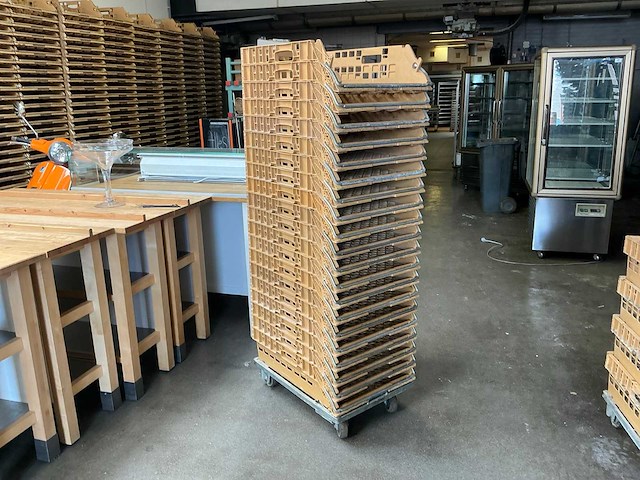 Stapelkrat / broodkrat (30x) - afbeelding 1 van  2