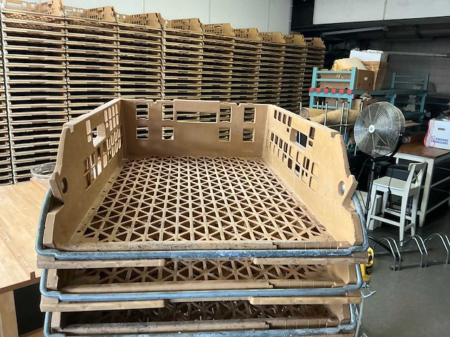 Stapelkrat / broodkrat (88x) - afbeelding 2 van  2