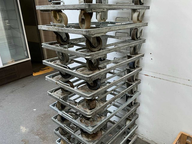 Stapelkrat / broodkrat trolley (15x) - afbeelding 4 van  5