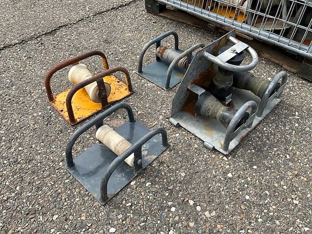 Stapelkrat diverse mosterpotten - afbeelding 6 van  7