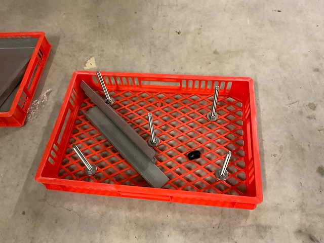 Stapelkrat met rvs plaat (80x) - afbeelding 5 van  9