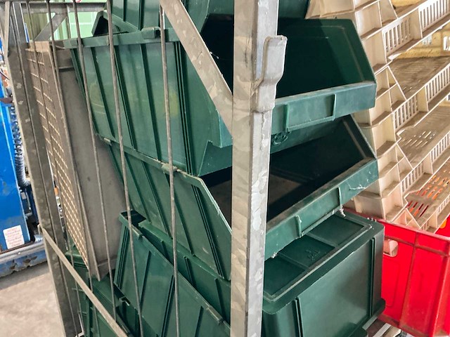 Stapelkrat - afbeelding 5 van  7