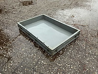 Stapelkratten (circa 65 stuks) in rolkar - afbeelding 6 van  6