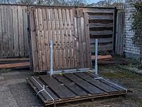 Stapelrek met 10x tuinscherm - afbeelding 1 van  31