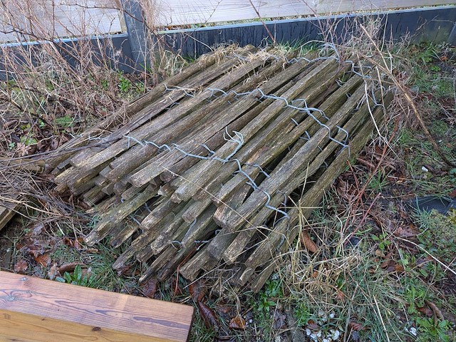 Stapelrek met 10x tuinscherm - afbeelding 25 van  31