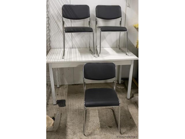 Stapelstoelen - 3 stuks - afbeelding 1 van  2