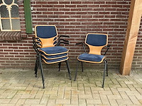 Stapelstoelen met armleuning | 23 stuks - afbeelding 1 van  9